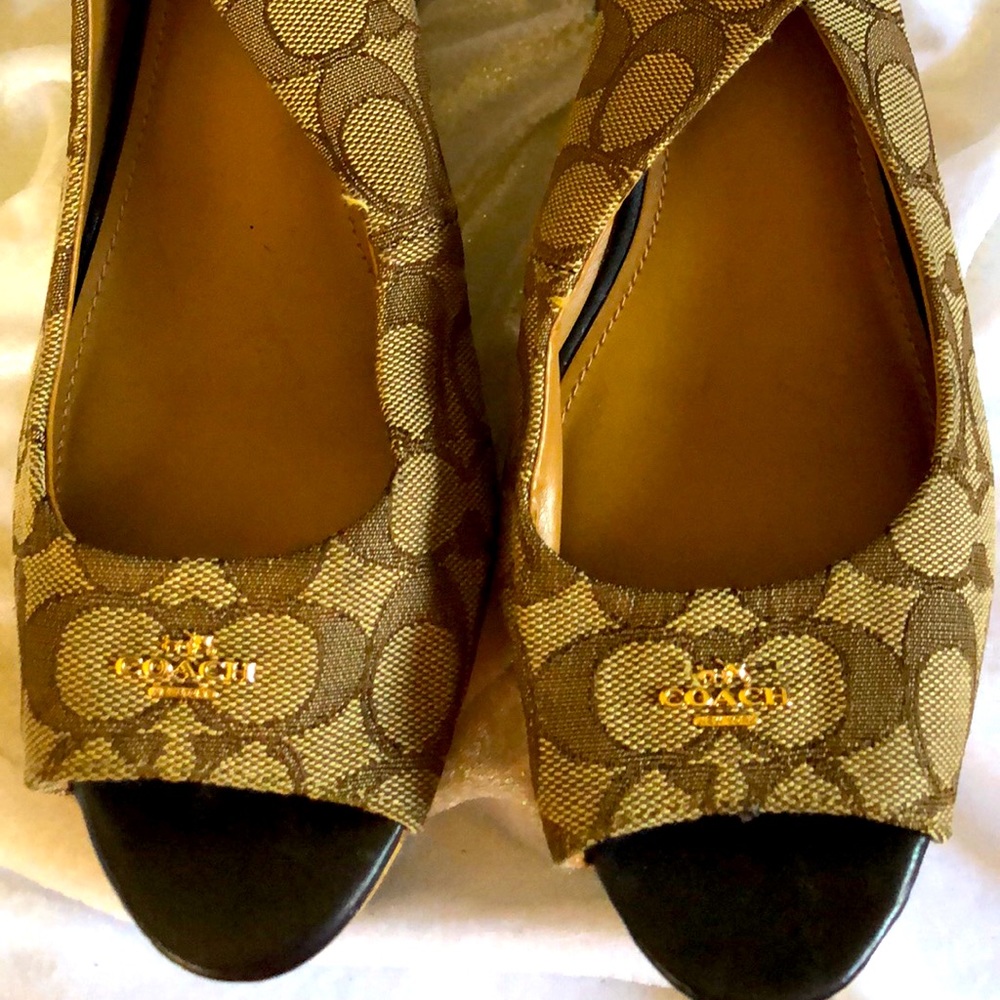Coach wedge sandal dress shoe size 10 peep toe